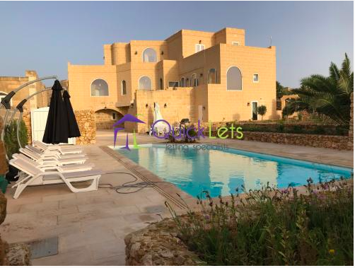 Get your townhouse for rent in Malta or Gozo listed on the Quicklets website.