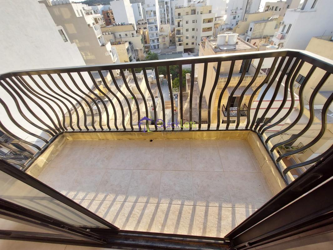 Apartments in St. Paul's Bay REF 65721