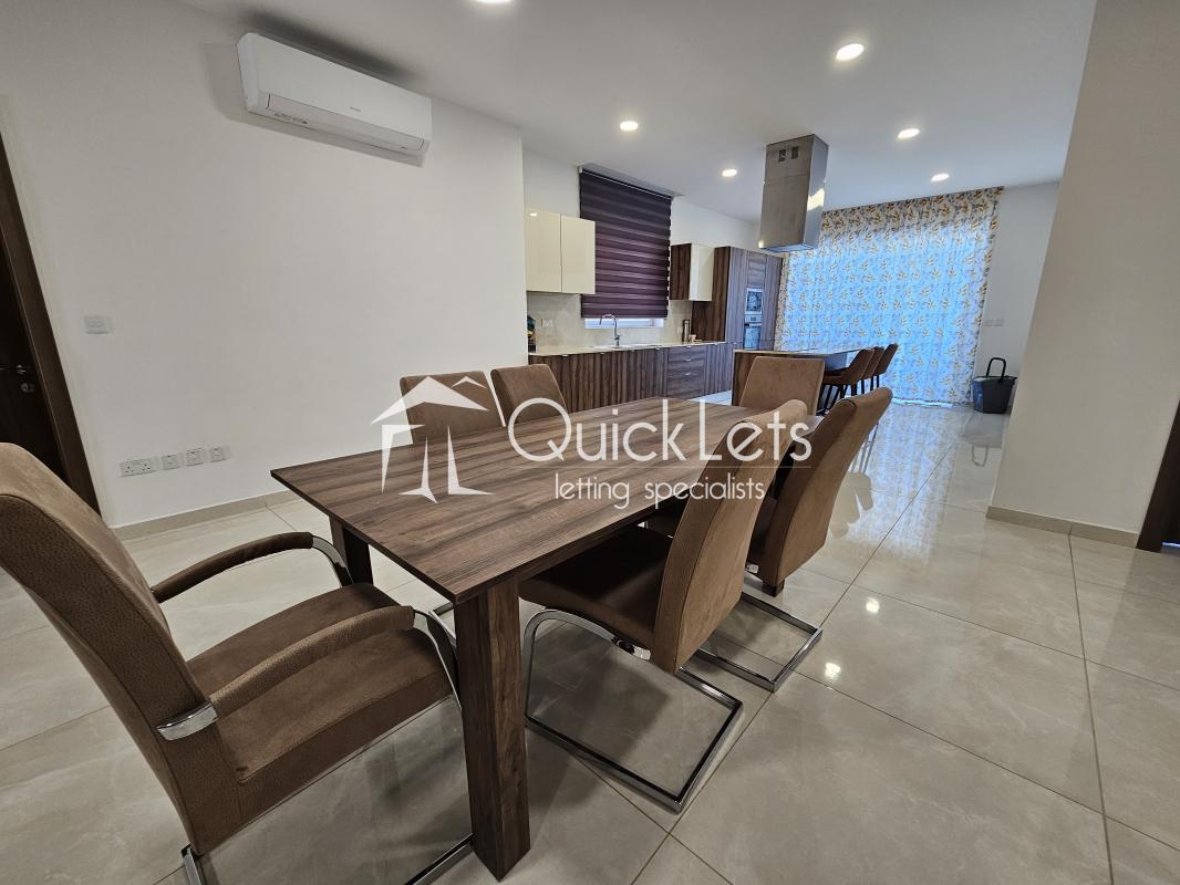 Maisonettes in Zebbug - REF 72417 - Image 1