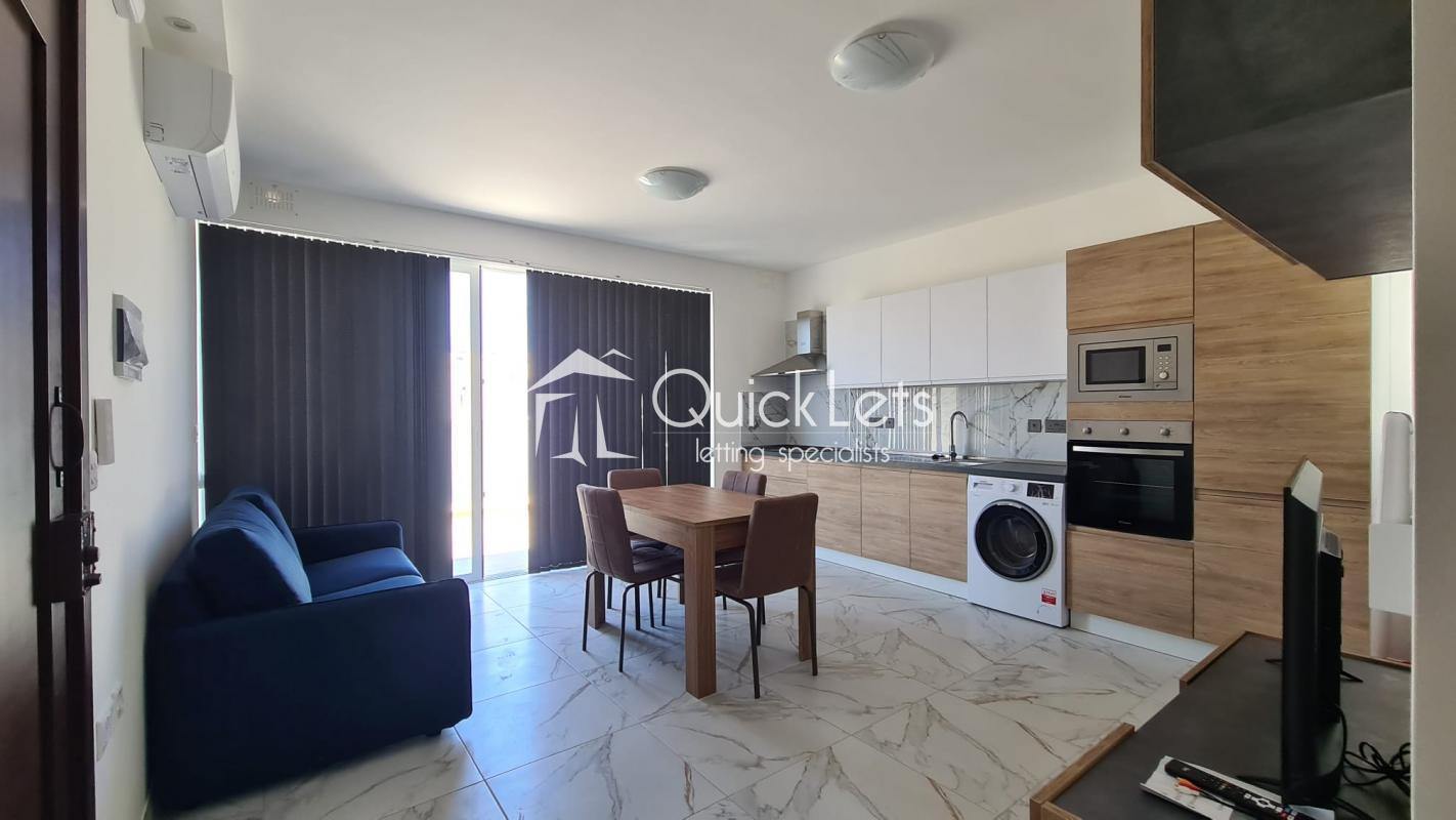 Block in Gzira - REF 76676 - Image 1