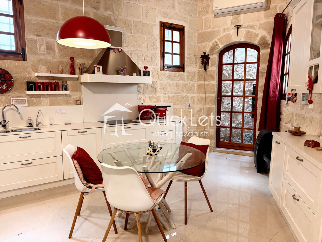 House of Character in Mosta - REF 89332 - Image 1