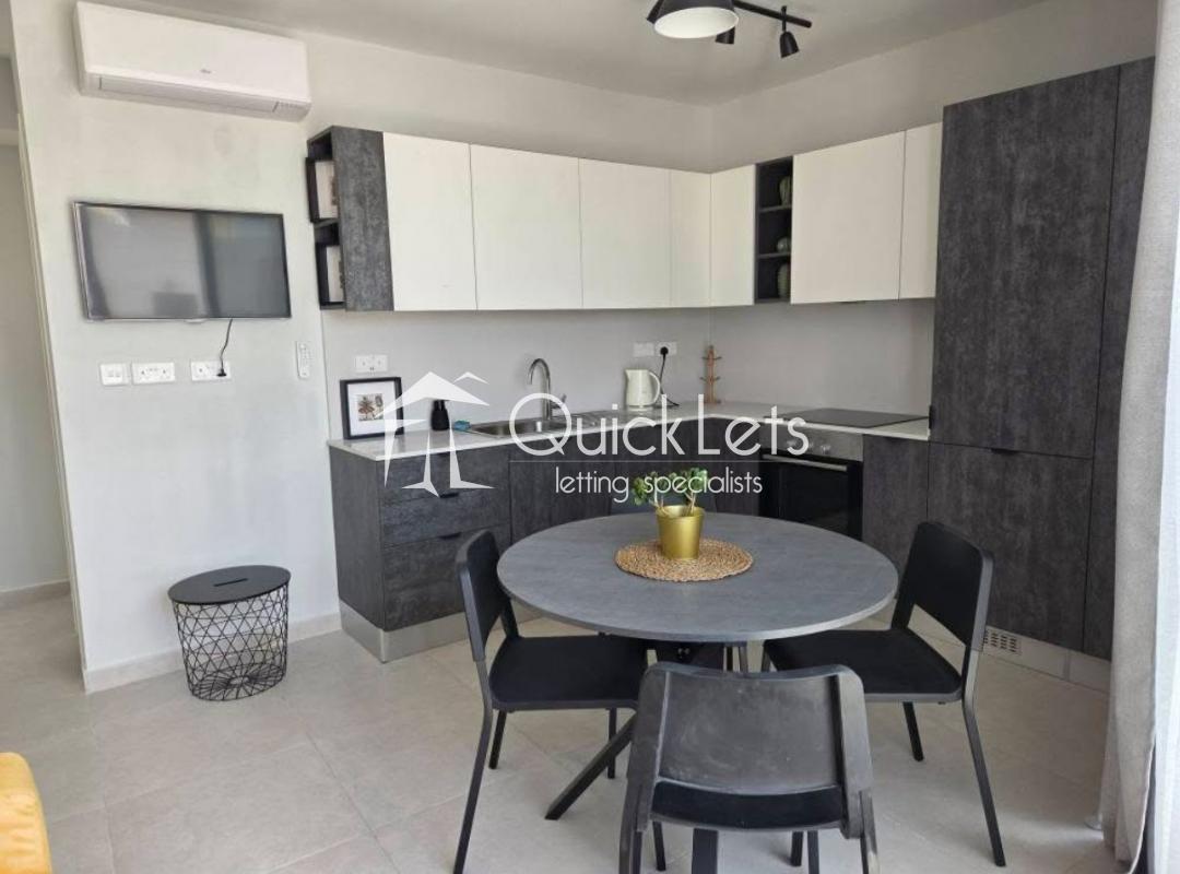 Penthouse (Duplex) in Tas-Sliema from Quicklets.com.mt – €1,900